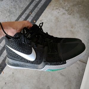Nike Kyrie 3 Black Ice size 14